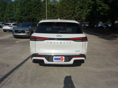 Used 2023 INFINITI QX60 Luxe w/ Performance Audio Package FWD image 23