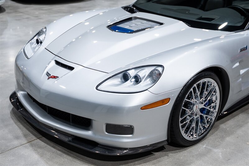 Used 2010 Chevrolet Corvette ZR1 w/ Preferred Equipment Group RWD image 11