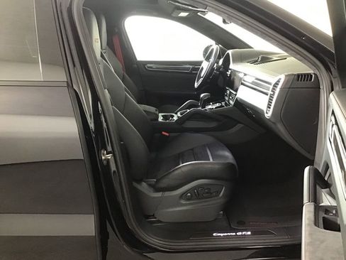 Certified 2022 Porsche Cayenne GTS AWD/4WD image 21