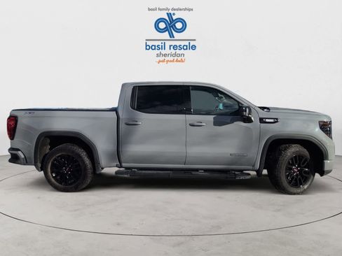 Used 2024 GMC Sierra 1500 Elevation w/ Elevation Premium Package image 7
