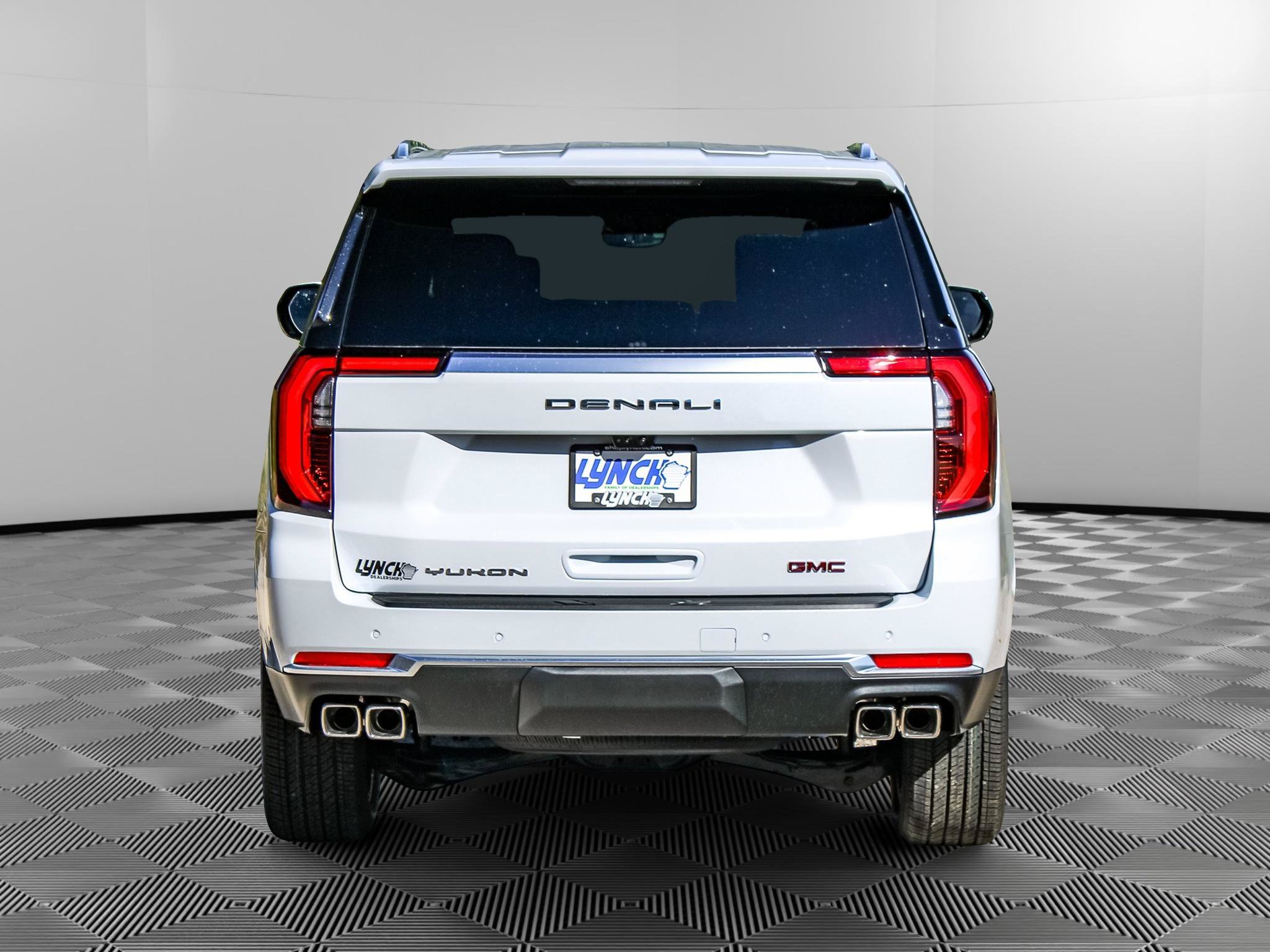 New 2027 GMC Yukon Denali w/ Denali Reserve Package AWD/4WD image 3