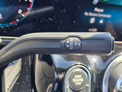 Used 2023 Mercedes-Benz GLA 250 4MATIC image 34