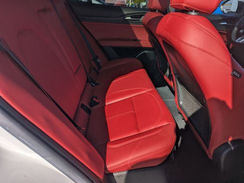 Used 2021 Alfa Romeo Stelvio Sprint w/ Nero Edizione image 13