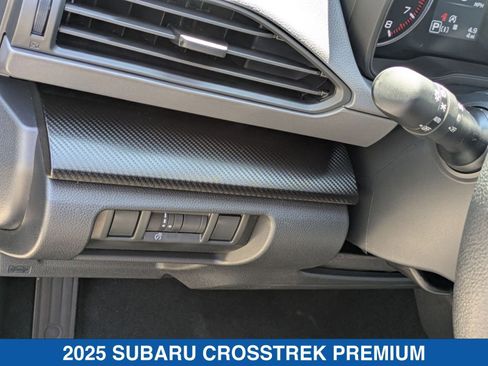 Certified 2025 Subaru Crosstrek 2.0i Premium image 28
