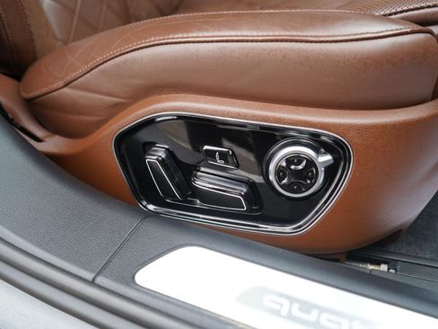 Used 2016 Audi A8 L 4.0T w/ Driver Assistance Package image 70