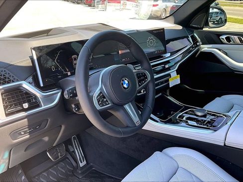 New 2026 BMW X5 xDrive40i w/ M Sport Package AWD/4WD image 5