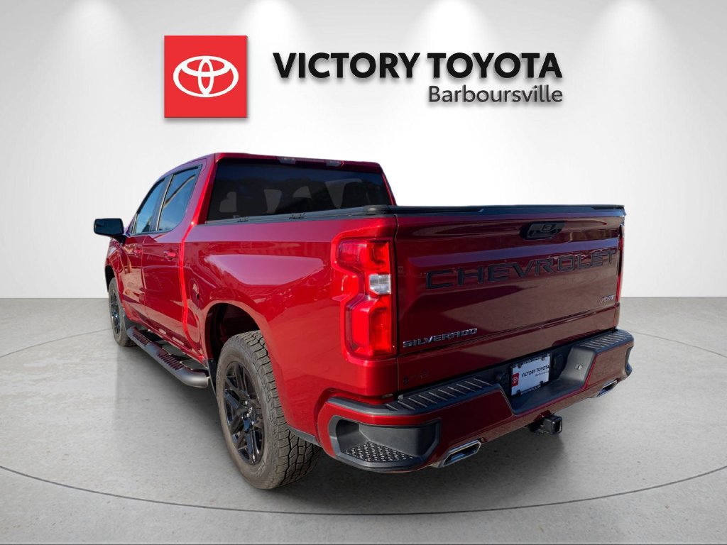 Used 2025 Chevrolet Silverado 1500 RST w/ Z71 Off-Road Package AWD/4WD image 3