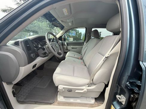 Used 2013 Chevrolet Silverado 2500 LT AWD/4WD image 10