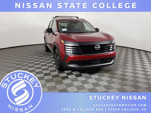 New 2026 Nissan Kicks SR w/ Cold Weather Package image 1