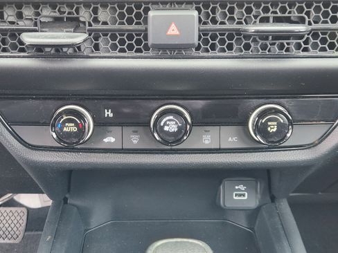 Certified 2023 Honda HR-V LX image 20