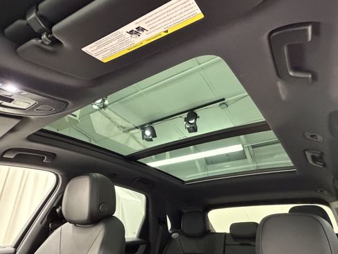 Certified 2026 Porsche Cayenne AWD/4WD image 33