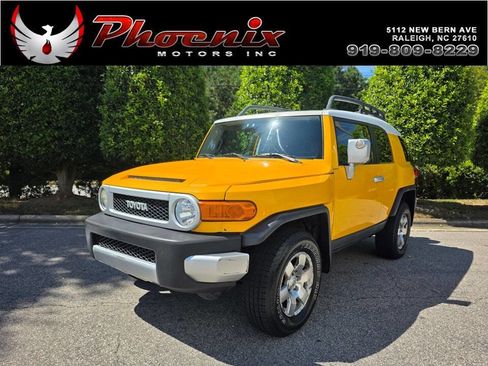 Used 2007 Toyota FJ Cruiser 4WD image 1