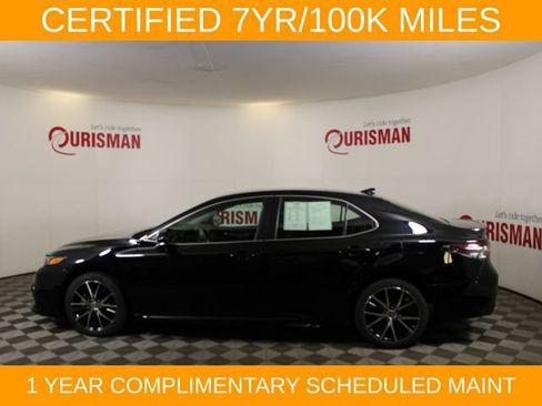 Used 2024 Toyota Camry SE FWD image 4