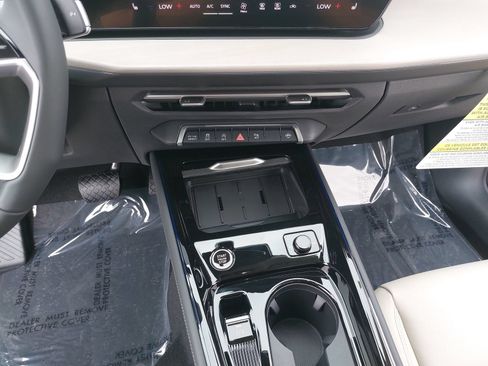 New 2026 Audi Q3 quattro 2.0T AWD/4WD image 22