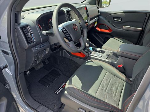 New 2026 Nissan Frontier PRO-4X w/ Pro-4x Convenience Package AWD/4WD image 10