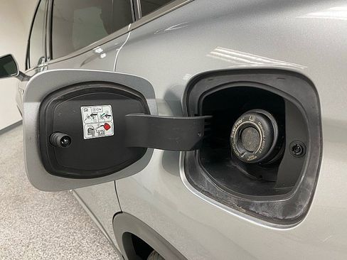 Used 2020 Lincoln Nautilus Reserve image 27