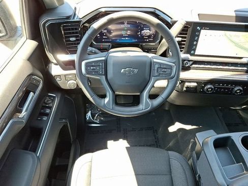 Used 2026 Chevrolet Silverado 1500 RST AWD/4WD image 9