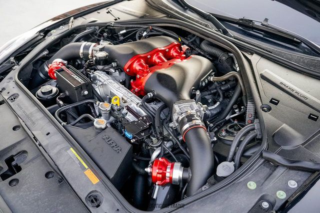 Used 2014 Nissan GT-R Premium w/ Premium Interior Package AWD/4WD image 17