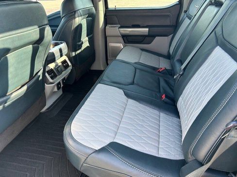 Used 2022 Ford F150 Limited image 14