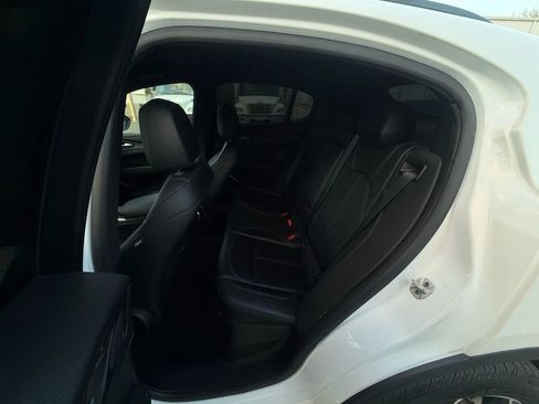 Used 2022 Alfa Romeo Stelvio Sprint image 21