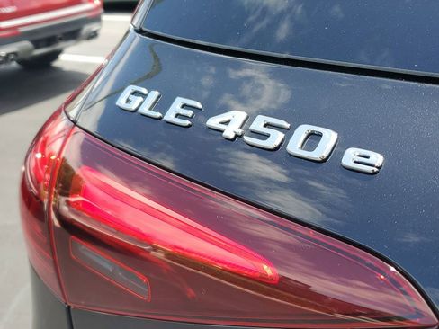 Used 2024 Mercedes-Benz GLE 450e 4MATIC image 29