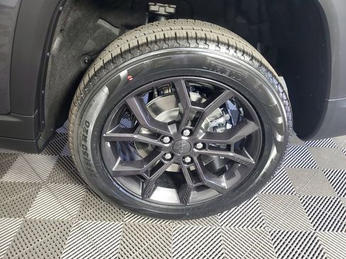 New 2025 Jeep Grand Cherokee L Limited image 31