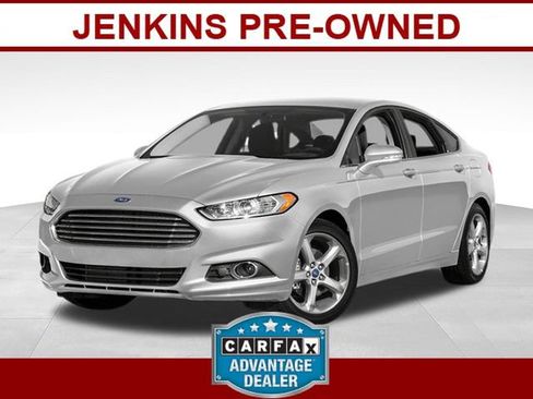 Used 2016 Ford Fusion SE FWD image 1