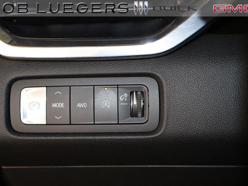 Certified 2024 GMC Acadia Denali image 30