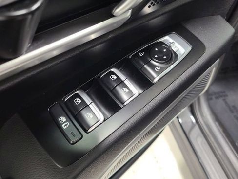 Used 2020 Kia Telluride LX FWD image 23