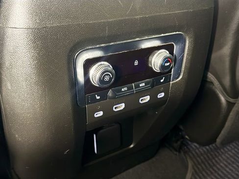 Used 2024 GMC Yukon Denali Ultimate image 28