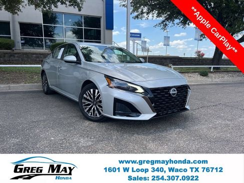 Used 2023 Nissan Altima 2.5 SV FWD image 1