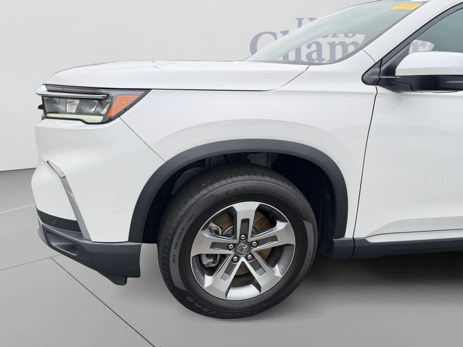 Used 2025 Honda Pilot EX-L image 19