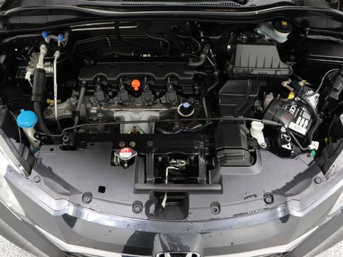 Used 2017 Honda HR-V LX image 33