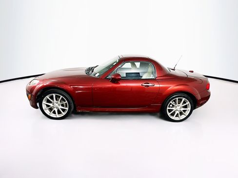 Used 2011 MAZDA MX-5 Miata Grand Touring w/ Premium Pkg image 4