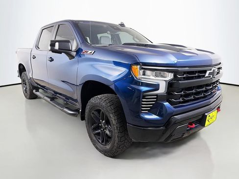 Used 2022 Chevrolet Silverado 1500 LT Trail Boss w/ LT Trail Boss Premium Package AWD/4WD image 4