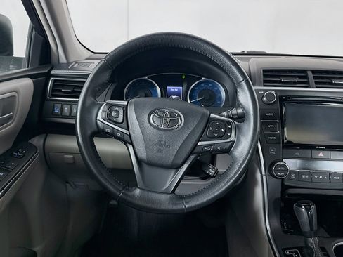 Used 2017 Toyota Camry XLE image 18