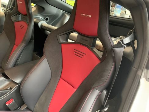 New 2026 Nissan Z NISMO w/ Floor Mat Package RWD image 32