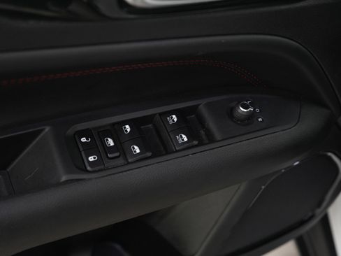 Used 2025 Jeep Compass Trailhawk AWD/4WD image 20