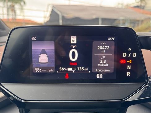 Used 2024 Volkswagen ID.4 2WD image 16