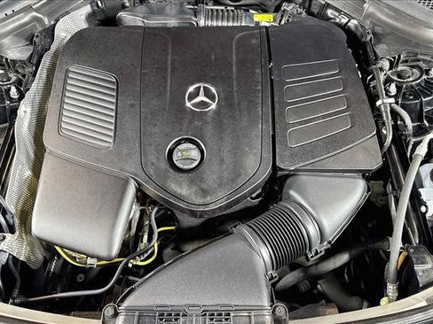 Used 2025 Mercedes-Benz GLC 350e 4MATIC image 28