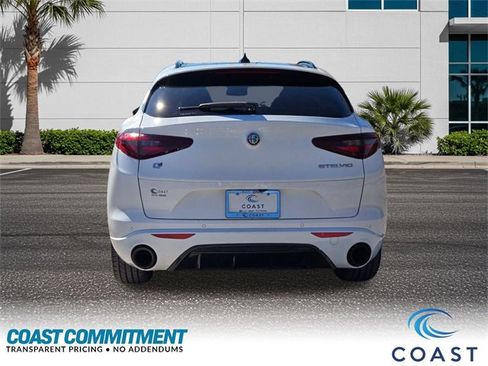 Used 2022 Alfa Romeo Stelvio Veloce image 7