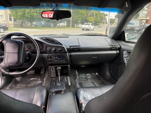 Used 1995 Chevrolet Camaro Z28 RWD image 8
