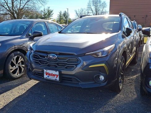 Used 2025 Subaru Crosstrek 2.5i Sport AWD/4WD image 3