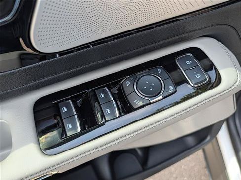 Used 2026 Lincoln Aviator Reserve AWD/4WD image 33