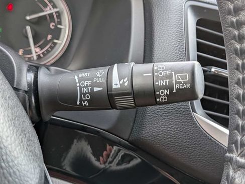 Used 2018 Honda Pilot Touring image 35