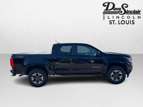 Used 2022 Chevrolet Colorado Z71 AWD/4WD image 2