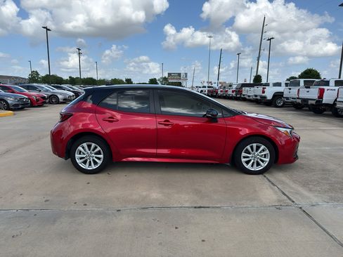 Used 2025 Toyota Corolla SE FWD image 4
