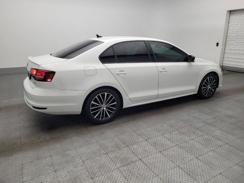 Used 2016 Volkswagen Jetta Sport image 10