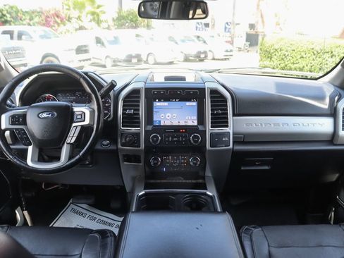 Used 2018 Ford F250 Lariat w/ Lariat Ultimate Package AWD/4WD image 29