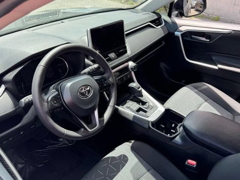 Used 2025 Toyota RAV4 XLE w/ Convenience Package AWD/4WD image 14